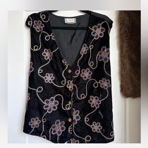 Carrol Reed VINTAGE Black Velvet Floral Embroidered Vest